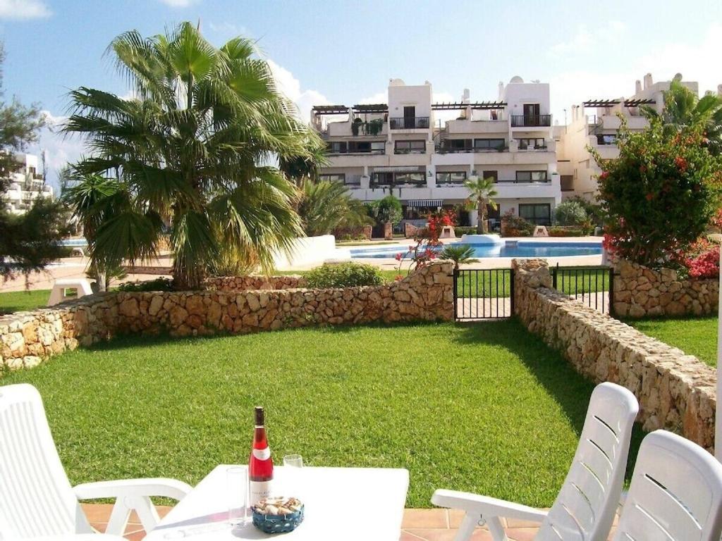 Marina Dor - Cala Egos- Sunny Ground Floor With Large Garden Lägenhet